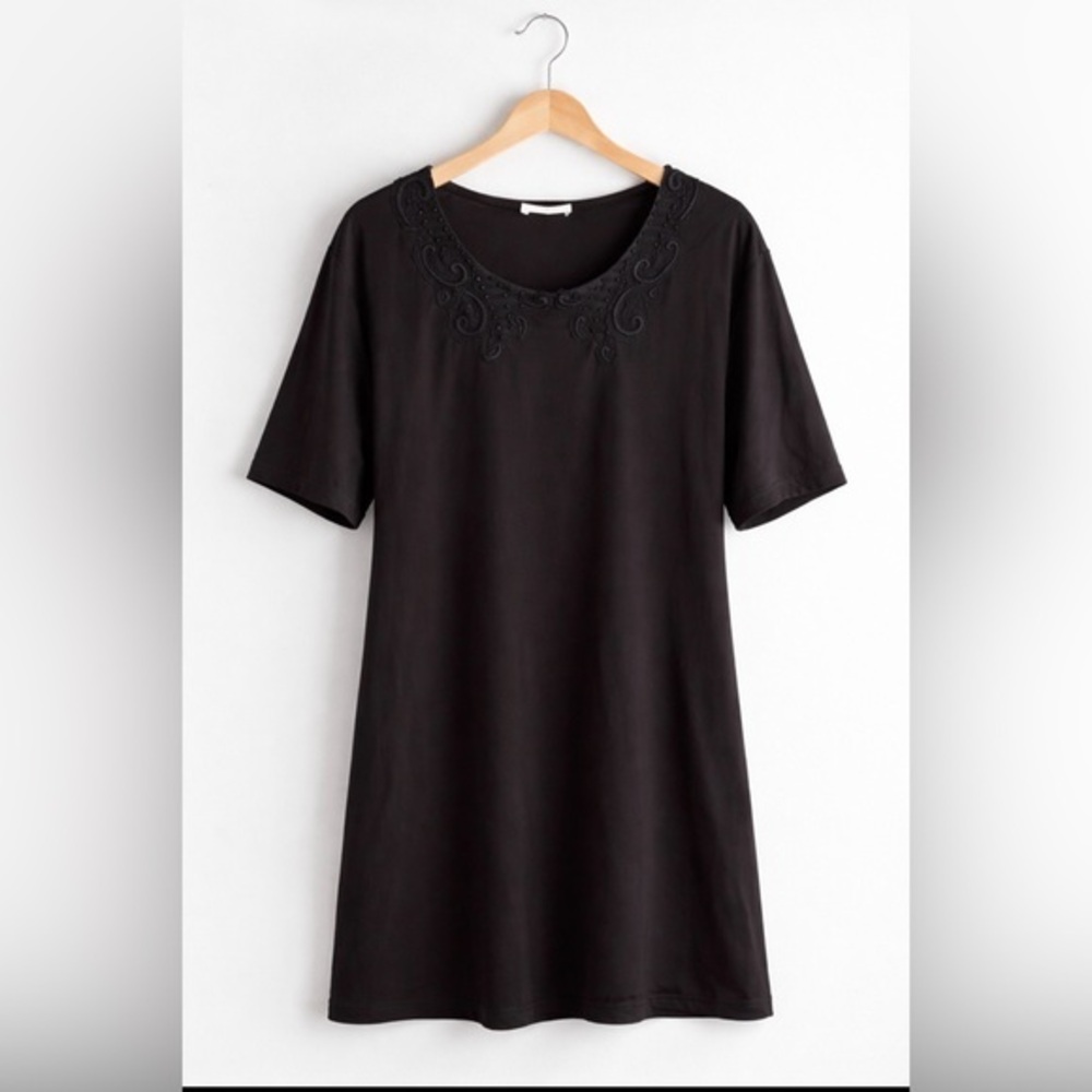 Chloe 100% Silk Black Embroidered Tunic Dress